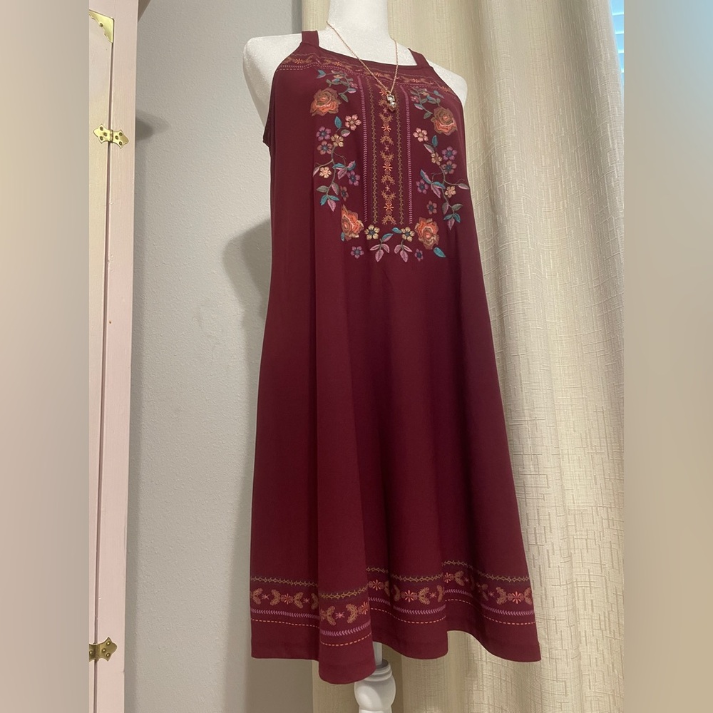 Maurices Burgundy Gorgeous Embroidered Floral Dress sz M